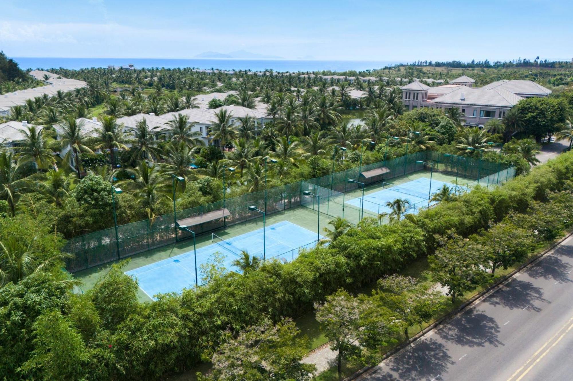 Danang Marriott Resort & Spa, Non Nuoc Beach Villas Exterior photo